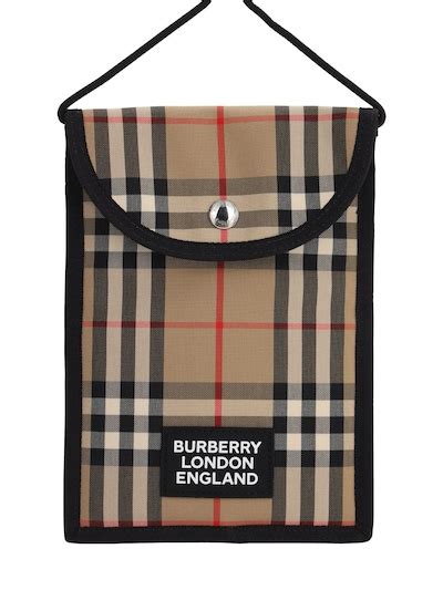 burberry smartphone etui|Burberry accessories.